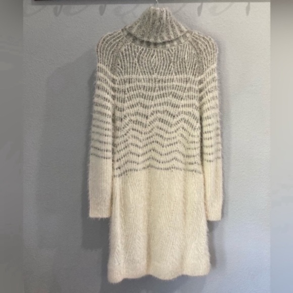 ❄️Keep Cozy!❄️ New Anthropologie Boho Wool Alpaca Eyelash Cozy Sweater Dress - Picture 8 of 13